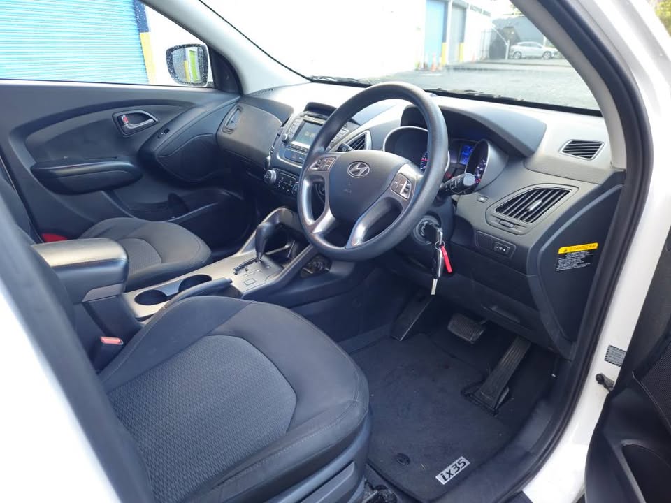 2013 Hyundai ix35 12.jpg
